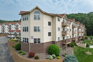 Autumn Ridge in Eau Claire, WI - Building Photo