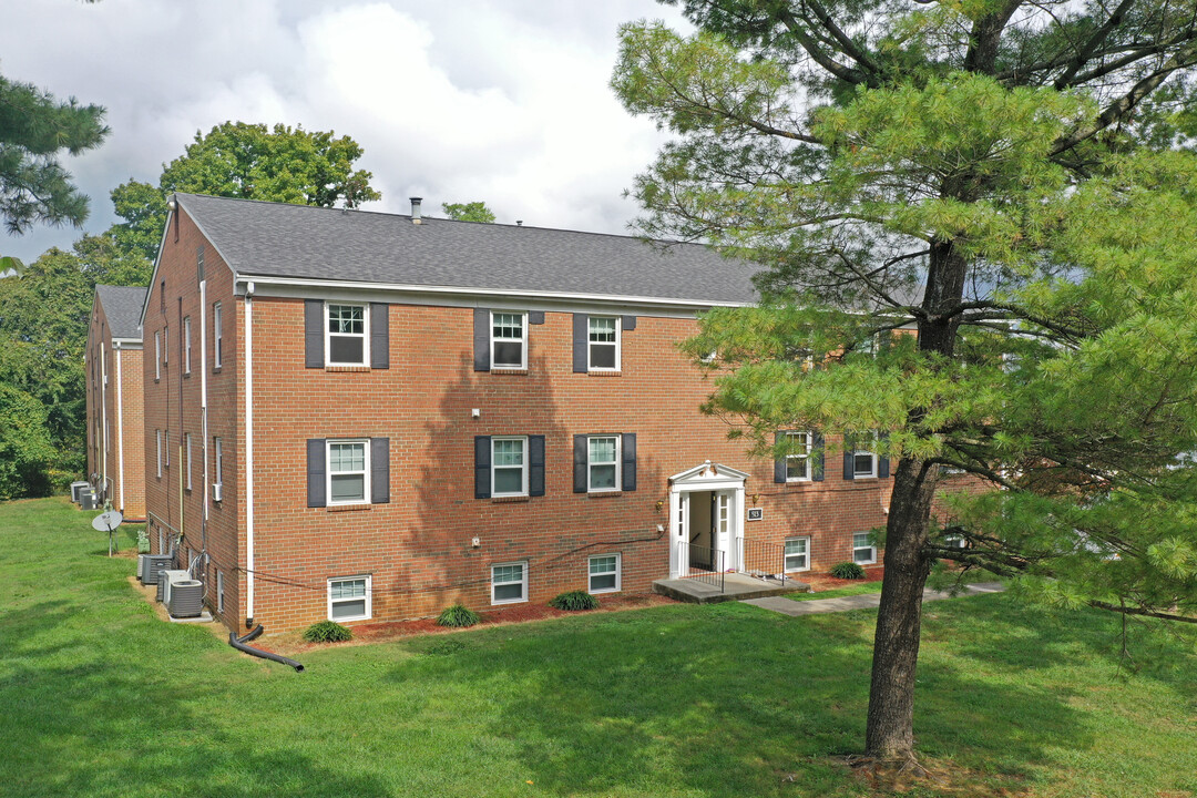 North View Apartments in Salem, VA - Building Photo