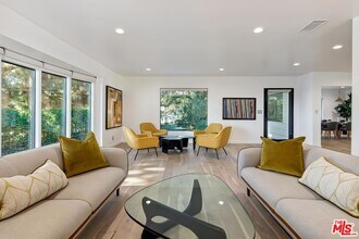 2400 Glendower Ave in Los Angeles, CA - Building Photo - Building Photo