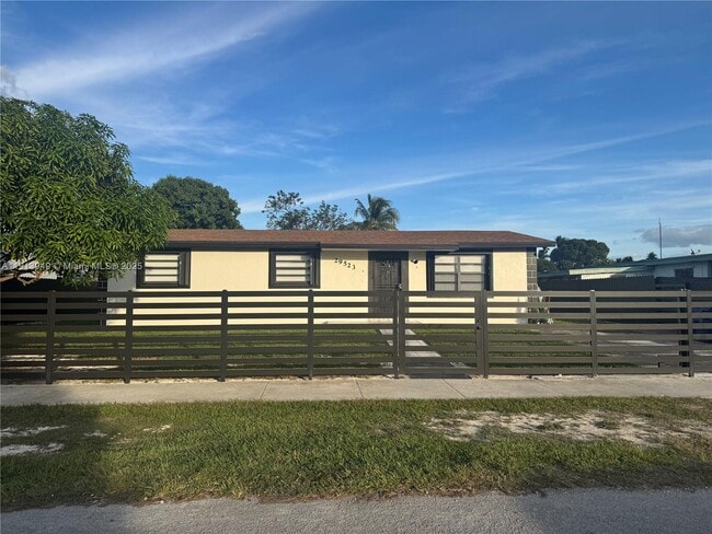 29523 SW 144th Ct in Homestead, FL - Building Photo - Building Photo
