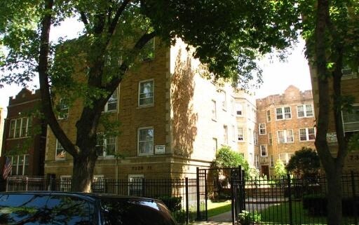 7325 N Honore St in Chicago, IL - Foto de edificio - Building Photo