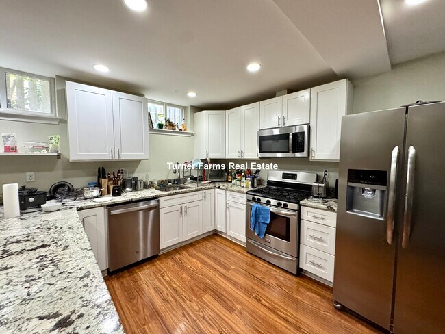 227 Norfolk St, Unit 231-2 in Cambridge, MA - Building Photo - Building Photo
