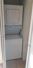 8561 SW 109th Ave in Miami, FL - Building Photo - Building Photo