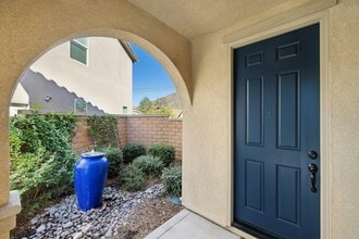 7736 Citron Cir in Riverside, CA - Building Photo - Building Photo