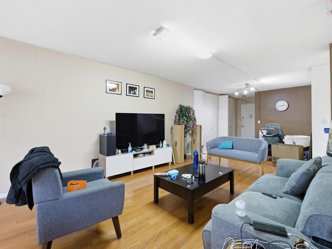 201 St Pauls Ave in Jersey City, NJ - Building Photo - Building Photo