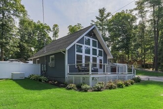 34 Blueberry Cir in Hampstead, NH - Building Photo - Building Photo