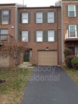 6559 River Tweed Ln in Alexandria, VA - Building Photo