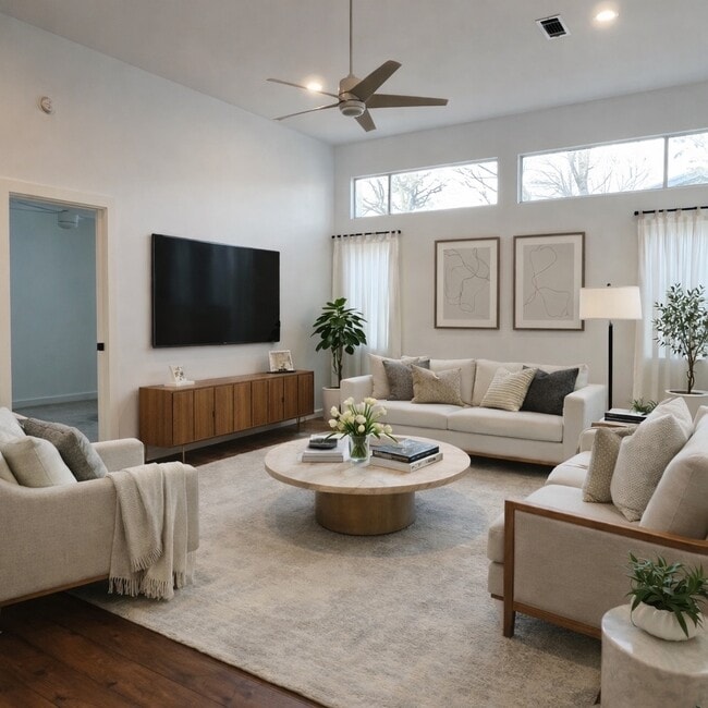 13009 Lamplight Village Ave in Austin, TX - Building Photo - Building Photo