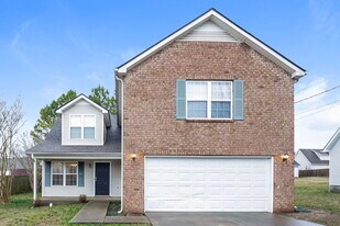 1126 Benton Mason Dr in La Vergne, TN - Building Photo