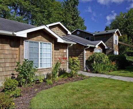 Shorewood Apartments in Cannon Beach, OR - Foto de edificio