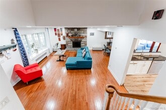 575 Cornwell Ave in Malverne, NY - Building Photo - Building Photo