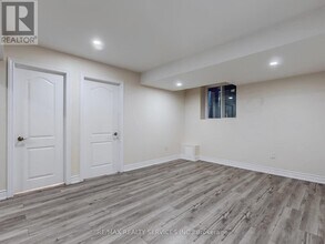 24 Iguana Trail in Brampton, ON - Building Photo - Building Photo