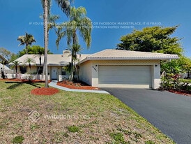 10941 NW 7th St in Coral Springs, FL - Building Photo