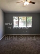 9075 Mirassou Ct in Sacramento, CA - Building Photo - Building Photo