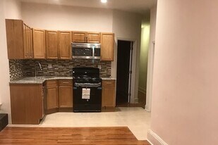 5031 Pine St, Unit 1 in Philadelphia, PA - Building Photo