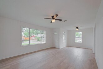 1040 17th St in Galena Park, TX - Building Photo - Building Photo