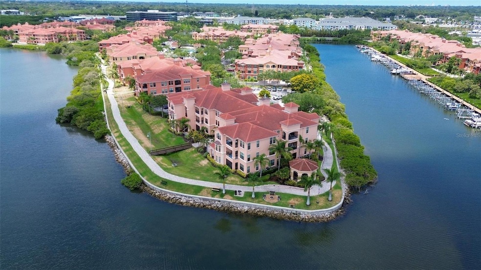 2725 Via Cipriani in Clearwater, FL - Building Photo