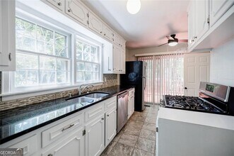 1716 Beacon Hill Blvd NE in Atlanta, GA - Building Photo - Building Photo