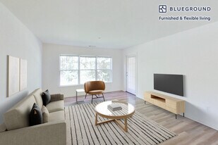 200 Avalon Dr in Bedford, MA - Building Photo