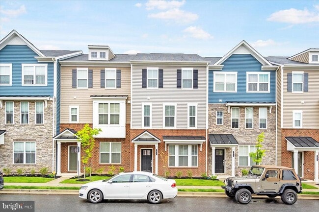 property at 1815 Iris Ln