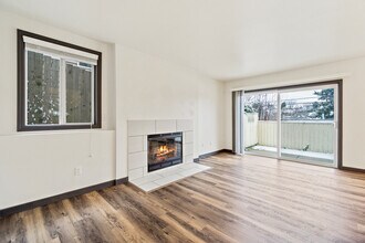5001 38th Ave SW in Seattle, WA - Building Photo - Building Photo