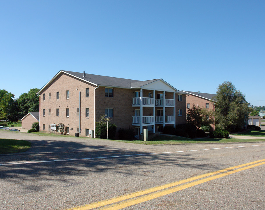 3970-3990 Batton St NW in Canton, OH - Building Photo