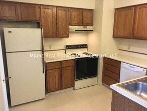 45 Valley View Ln in Bangor, ME - Building Photo - Building Photo