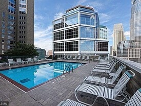 433 S 7th St, Unit 1913 in Minneapolis, MN - Building Photo