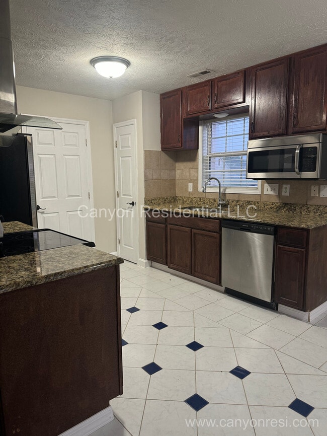 204 Truman Dr in Raeford, NC - Building Photo - Building Photo