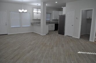 2321 Murphy Ct in Red Oak, TX - Foto de edificio - Building Photo