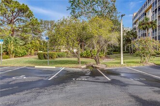 15171 Cedarwood Ln in Naples, FL - Building Photo - Building Photo