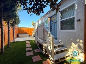 4064 Laverne Pl in San Diego, CA - Building Photo