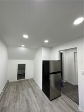 57 Hunt Ave in Pearl River, NY - Building Photo - Building Photo