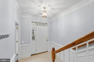 2425 Huntington Park Dr in Alexandria, VA - Building Photo - Building Photo