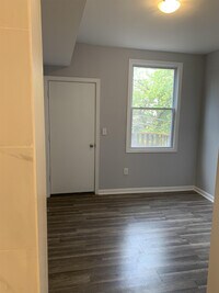 622 Parkwyrth Ave photo'