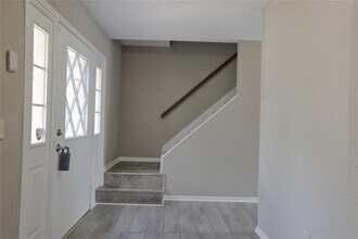 15918 Pinyon Creek Dr in Houston, TX - Building Photo - Building Photo