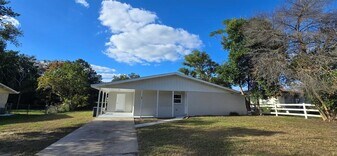 29 Lake Ct Loop in Ocala, FL - Building Photo