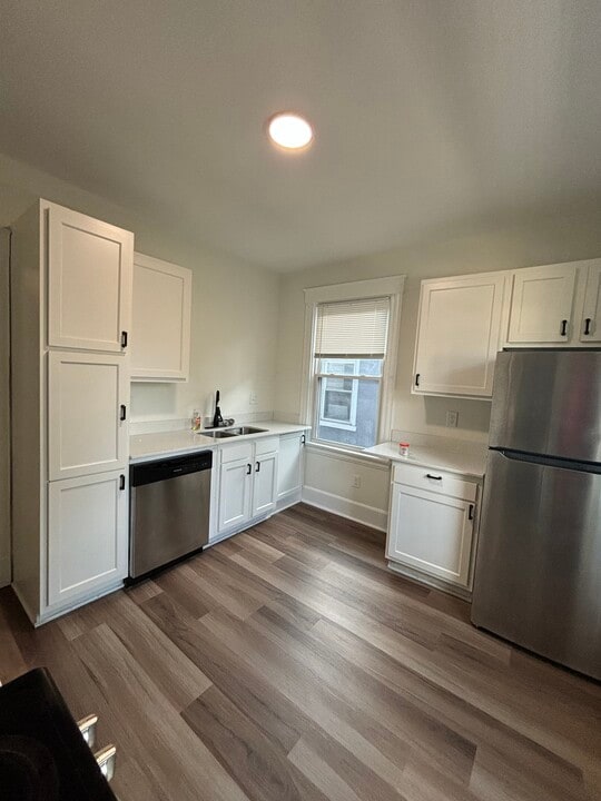 1764 Williams Ave, Unit #2 in Cincinnati, OH - Foto de edificio