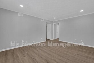 111 E Mell St in Pooler, GA - Building Photo - Building Photo