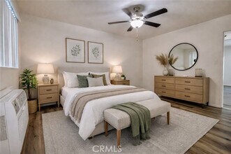 1835 W Crestwood Ln in Anaheim, CA - Building Photo - Building Photo