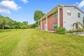 1201 NW 112th Ave in Plantation, FL - Building Photo - Building Photo
