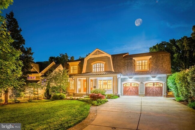 5600 Brite Dr in Bethesda, MD - Foto de edificio - Building Photo