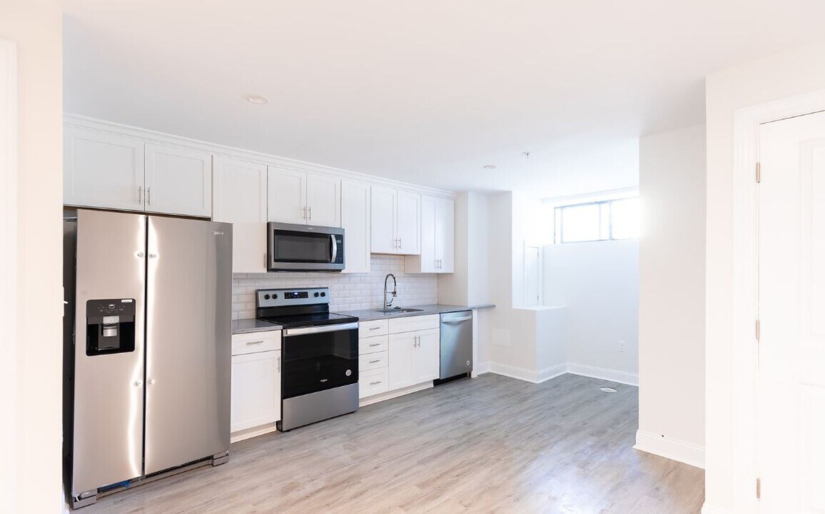 701 8th St NE, Unit Basement in Washington, DC - Building Photo