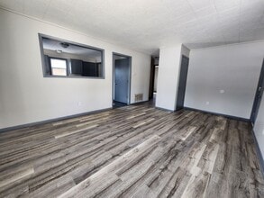 1717 N Hillcrest Ave in Springfield, MO - Building Photo - Building Photo