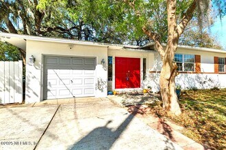 6545 Newcastle Rd in Jacksonville, FL - Building Photo - Building Photo