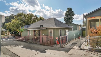 1717-1721 Morton Ave in Los Angeles, CA - Building Photo - Building Photo