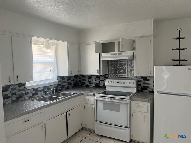 property at 516 Wolf St