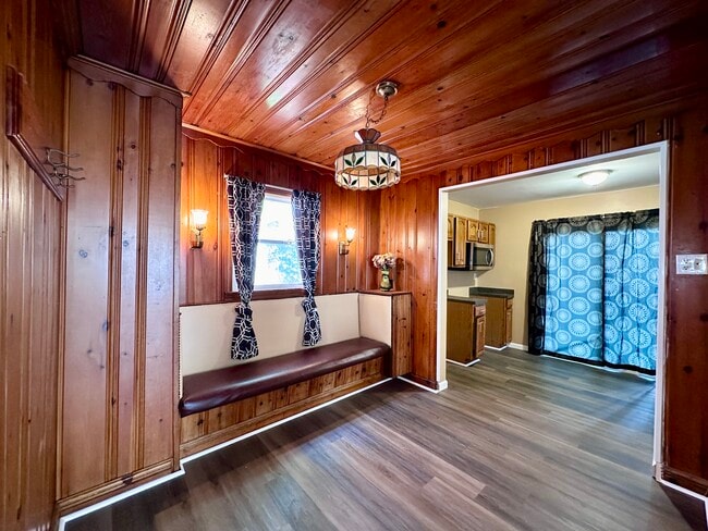 property at 15 W Edison Ave