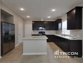 8906 Holland Pk in Converse, TX - Building Photo - Building Photo