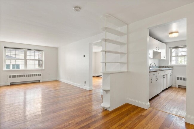 8 Menotomy Rd in Arlington, MA - Building Photo - Building Photo